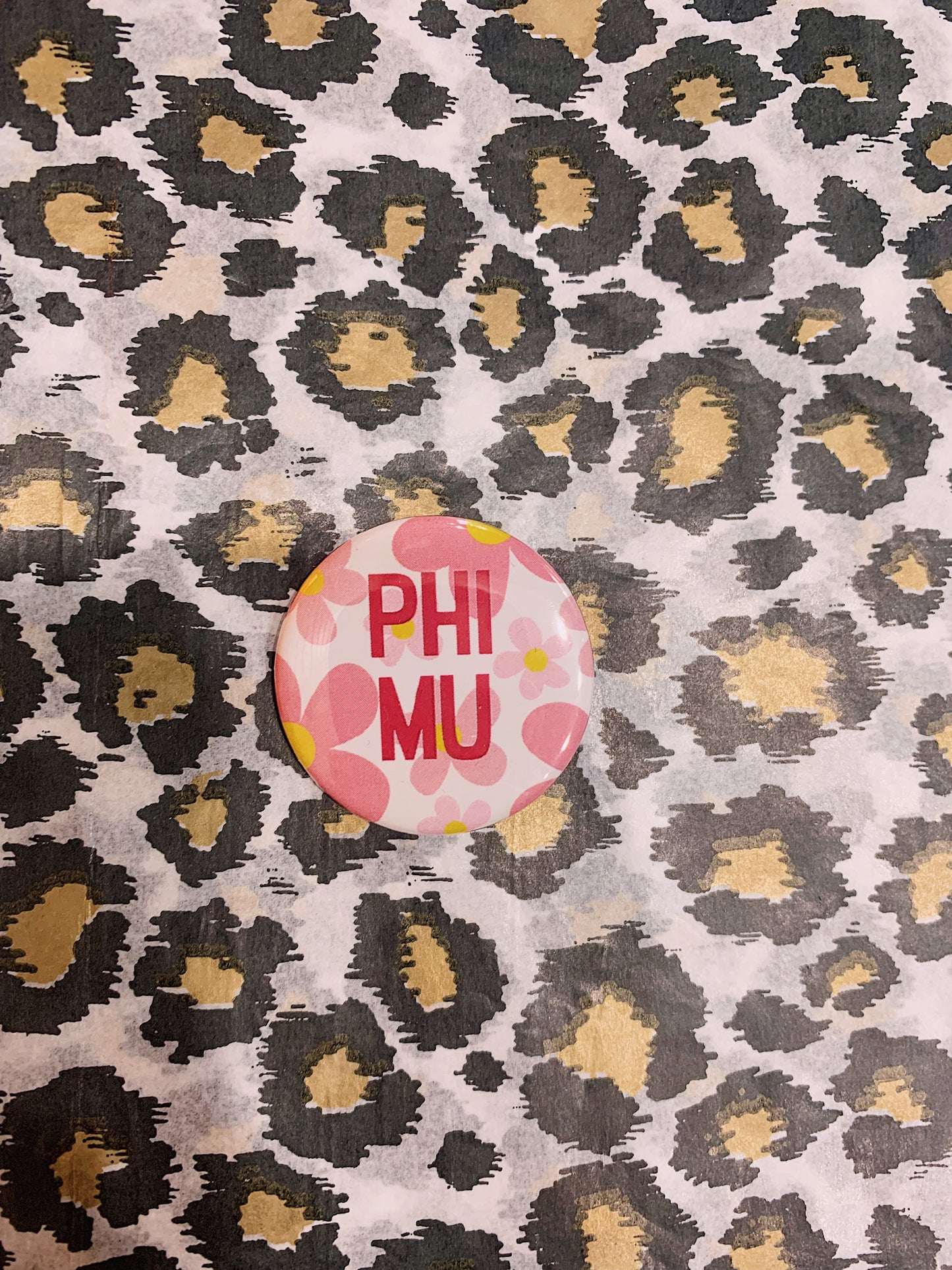 Mini Phi Mu flower pin