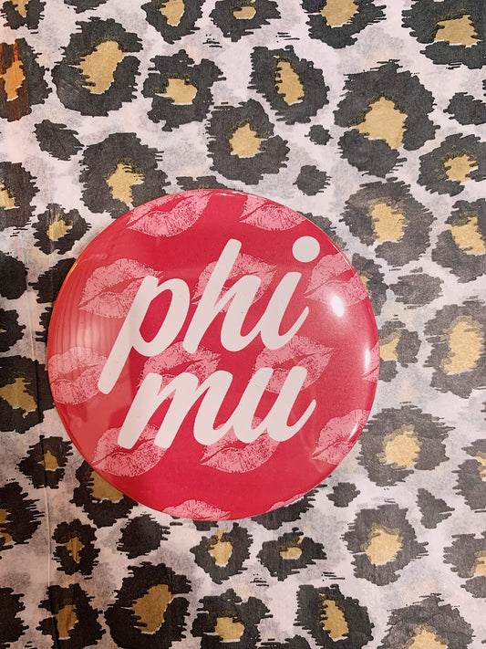Large Phi Mu kissy lips pin